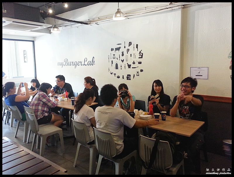 myBurgerLab @ Seapark, PJ : This burger chain has a cool and modern interior.