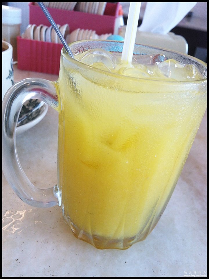 Restoran Prosperity Bowl 公雞碗菜園雞 : Passion Fruit Juice (RM5.00)