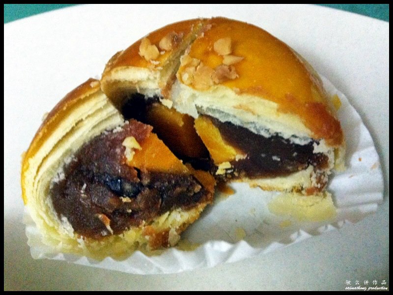 Mini Shanghai Mooncakes @ RT Pastry House