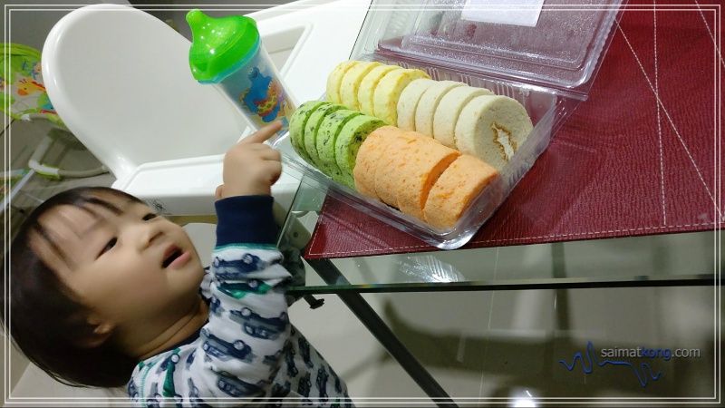 Delicious Homemade Swiss Rolls from JJ Roll @ Ipoh - Look who has been eyeing on these swiss rolls? 