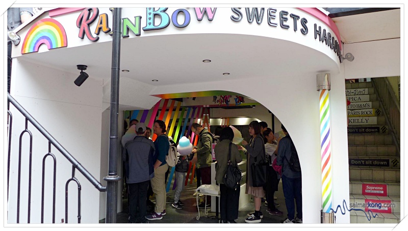 Travel Japan - Walk in Rainbow Sweets Harajuku to get a colourful and sweet treats like Rainbow Roll Ice Cream and Rainbow Soft Serve.