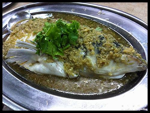 Pu Yuan Restaurant (炒薯粉小食馆) @ Old Klang Road : Ginger Steamed Fish Head