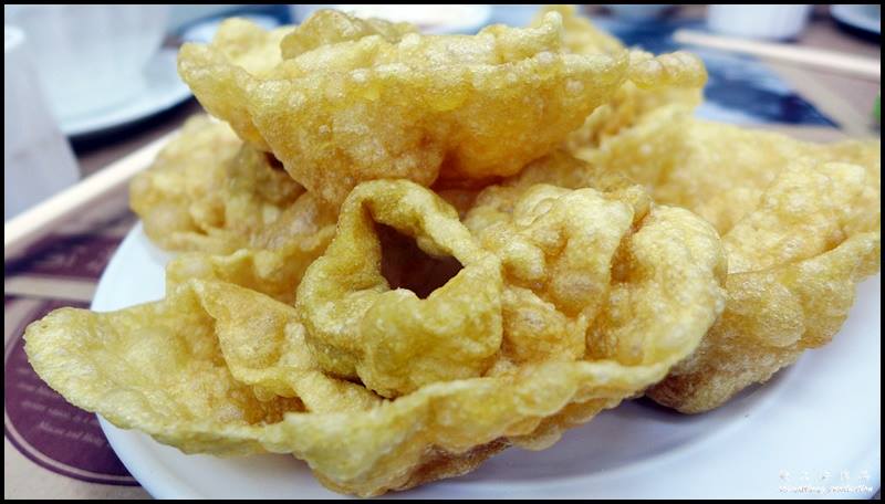 Wong Chi Kei Noodle & Congee Restaurant (黃枝記) @ Senado Square : Deep Fried Wonton (酥炸雲吞)
