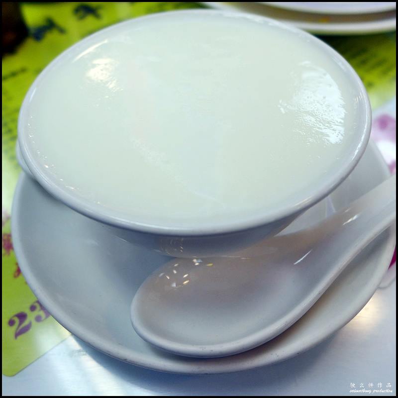 Day 6 in Hong Kong : Australia Dairy Company (澳洲牛奶公司) @ Jordan 佐敦 : Steamed Milk 燉奶