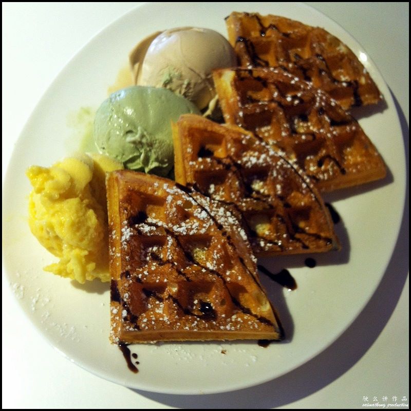 Inside Scoop @ Damansara Jaya : Triple scoop ice-cream (pistachio, hazelnut & yellow tango) with waffle (RM23)