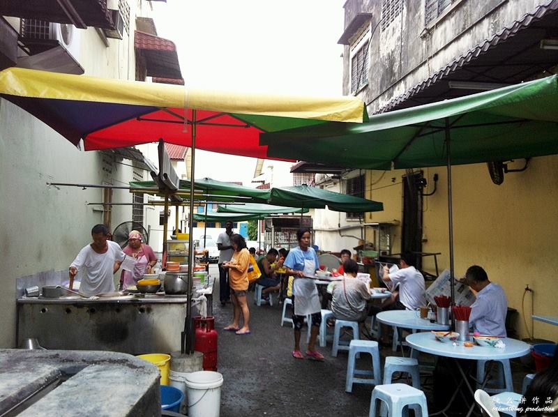 OUG Curry Mee (OUG 巷仔咖厘面) (alley between TMC Kopitiam and OUG Lucky Restaurant and very near to OUG Market)