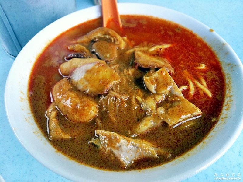 OUG Curry Mee (OUG 巷仔咖厘面) (alley between TMC Kopitiam and OUG Lucky Restaurant and very near to OUG Market)
