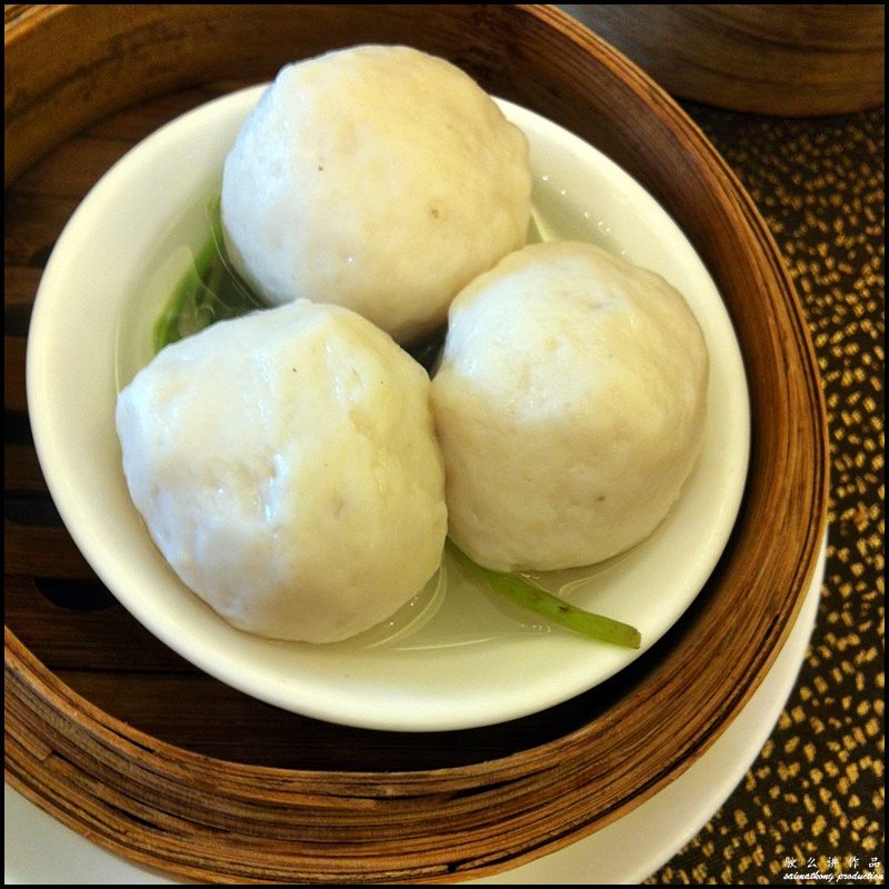 The Elite Seafood Restaurant 富豪海鲜酒家 @ Section 13, PJ : Steamed Fish Ball