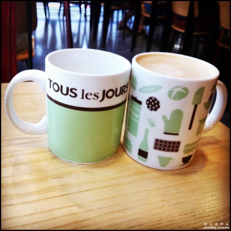 Tous Les Jours @ WOLO Bukit Bintang : Flat White (RM8)