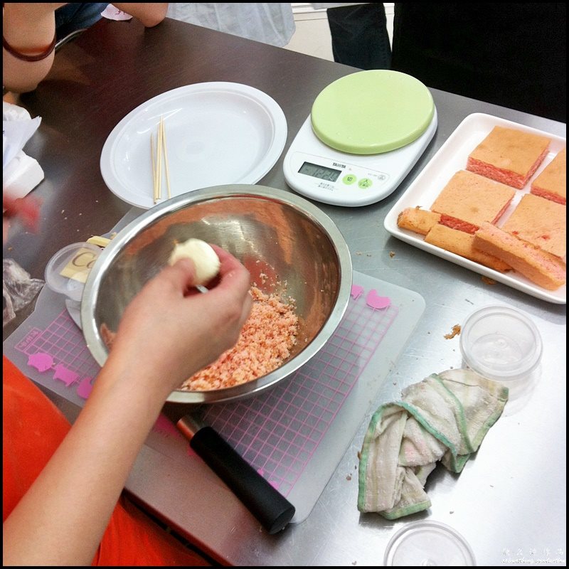 Cooking Class Date @ ILOHA Culture Centre, Bangsar : Lollipop Cake Pop