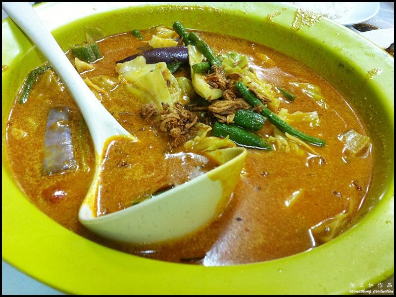 Restaurant Triple Round (大三元海鲜饭店) @ Bukit Beruntung : Mixed Vegetables Curry (RM14)