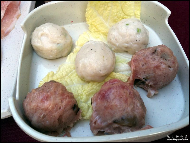Restaurant Coco Steamboat 可可火锅 @ Bandar Puchong Jaya : Squid Balls + Mushroom Meat (RM9.90)