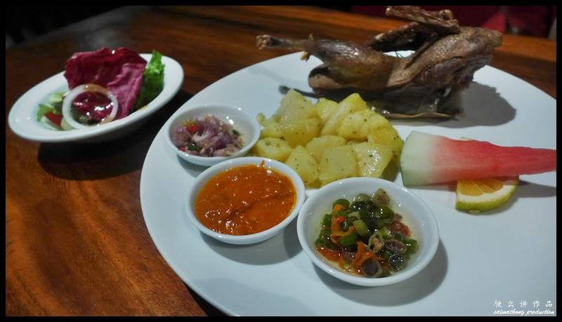 Bebek Bengil (Dirty Duck Diner) @ Jalan Hanoman, Ubud : Bebek Bengil or known as Crispy Fried Duck (92,000 Rupiah)