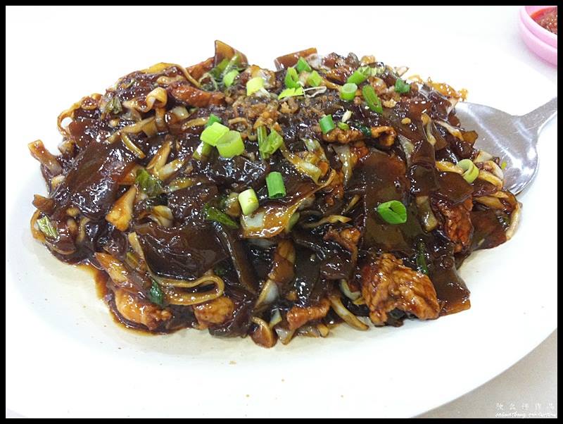 Restoran Hokkien 福建人@ Bandar Puchong Jaya : Signature Fried Sweet Potato Noodle 炒薯粉 (RM8)