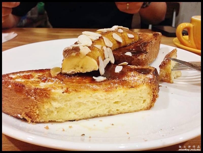 Nutmeg @ Bangsar Village II : Brioche French Toast with banana, almond and butterscotch (RM16)
