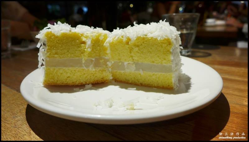 Food Review: Plan B @ Bangsar Village 1 : Coconut Cake (RM10)
