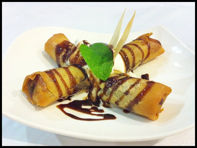 Coliseum Cafe & Grill Room @ Plaza 33, PJ : Banana & Chocolate Spring Roll (RM11.90)