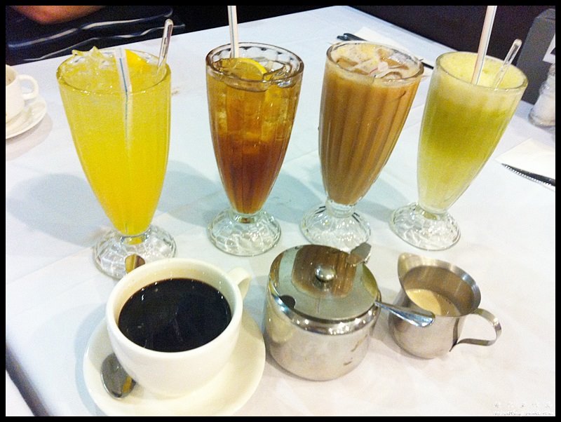 Coliseum Cafe & Grill Room @ Plaza 33, PJ : Hainanese Coffee (RM3.20) 