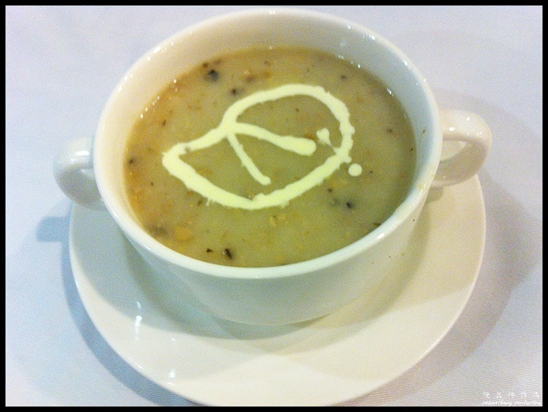 Coliseum Cafe & Grill Room @ Plaza 33, PJ : Cream of Mushroom Soup (RM9.90)