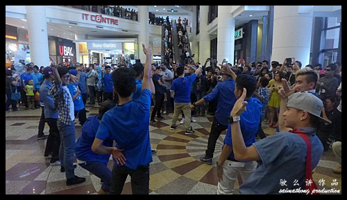 Flash Mob @ Times Square for the Samsung Galaxy S4 Launch