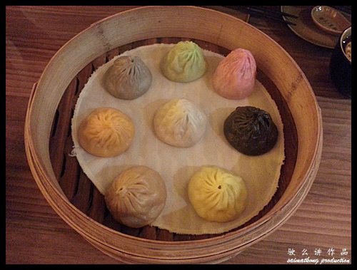 Paradise Dynasty (乐天皇朝) @ Paradigm Mall : Dynasty Dumpling 小笼包 (xiao long bao) come in pretty rainbow colours and 8 different unique flavors