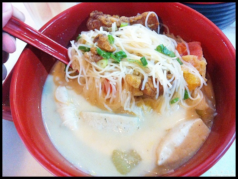 Win Soon Fish Head Noodles 亚顺生虾鱼头米 @ Bandar Puteri, Puchong : Fish Head & Fish Paste Mee Hoon (RM9.50)