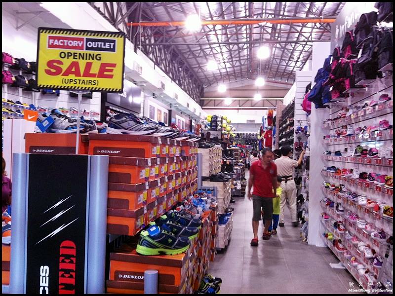 SportsDirect Malaysia Sportswear Warehouse Sale Clearance for Nike, Adidas, Puma & more (28 May - 2 June 2014) : There are more than 3,000 pairs of sports shoes to choose from.