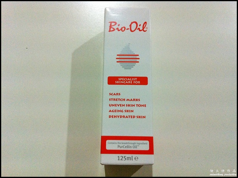 Bio Oil comes in a white box with orange wording on it. The box states that it