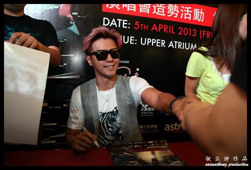Autograph by Show Luo
