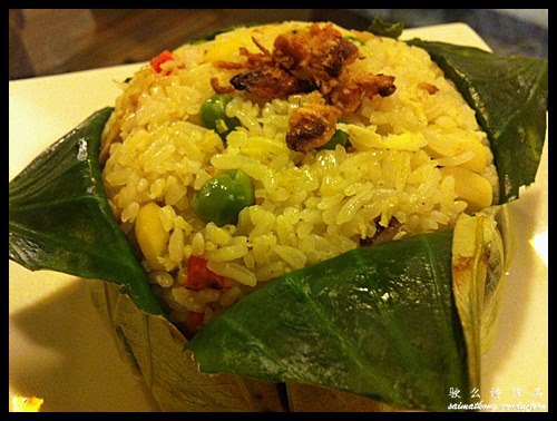 Imperial lotus leaf rice (com hap la sen)