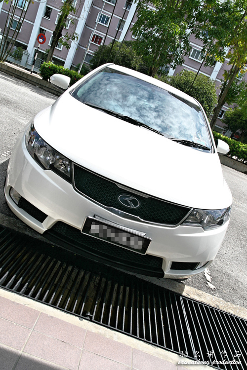 Facelifted KIA Forte Front View