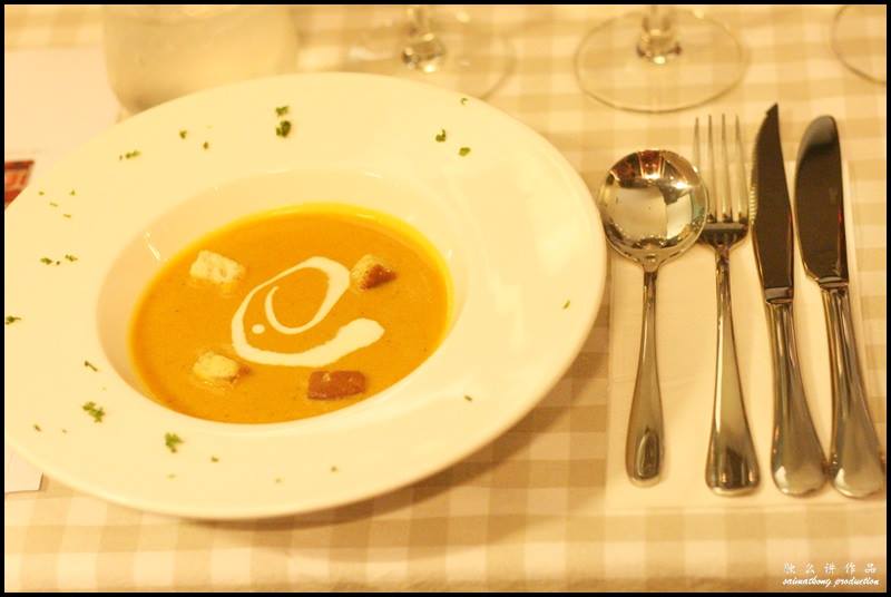 Galerie Du Vin @ Glomac Damansara, KL : Pumpkin Soup paired with Montes Alpha Chardonnay 2011