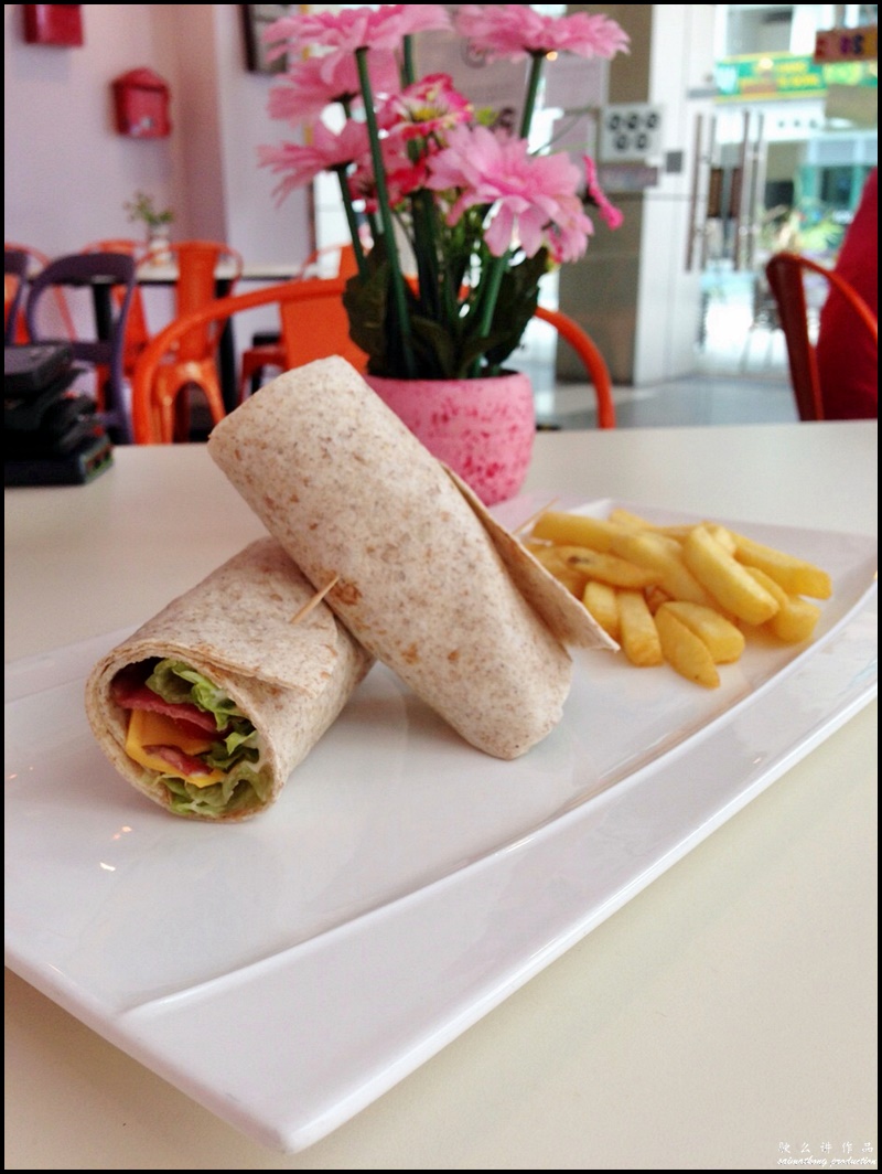 Caffeinated @ IOI Boulevard, Puchong : Lamb Leg Wrap (RM16)