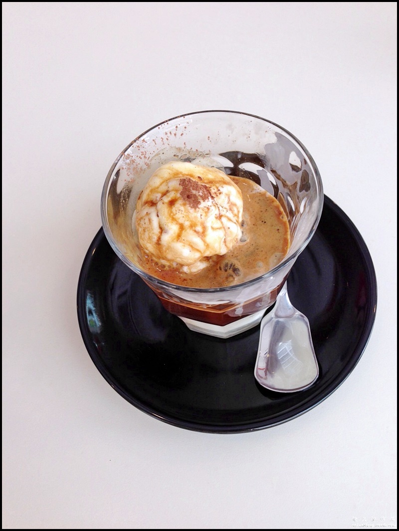 Caffeinated @ IOI Boulevard, Puchong : Affogato with Kapiti Ice-Cream (RM14)