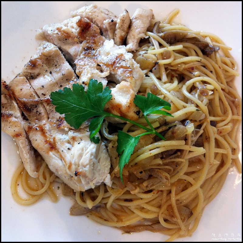 Awesome Canteen @ Taman Paramount, PJ : Spaghetti Aglio Olio with Grilled Chicken Breast