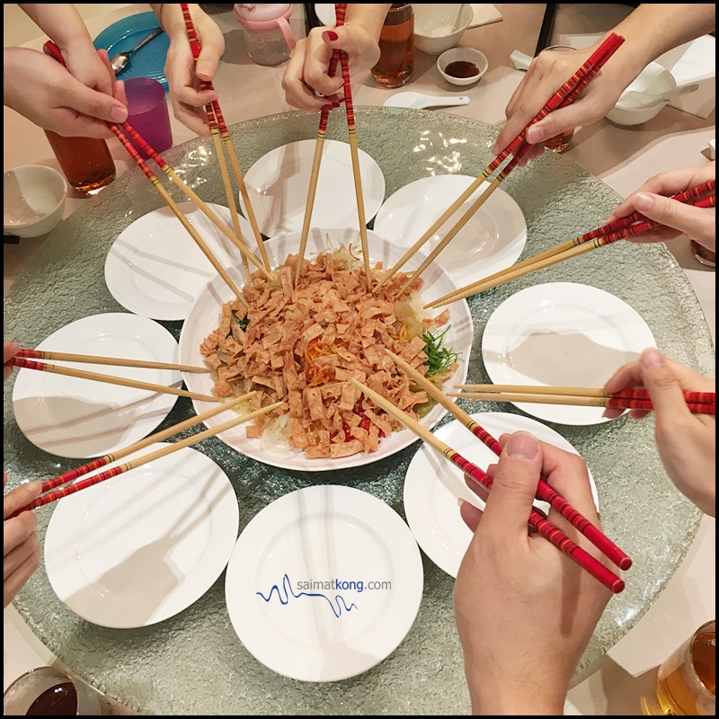 Happy Birthday to "YOU"! Let's celebrate...with 'Lou Sang' : Yee Sang