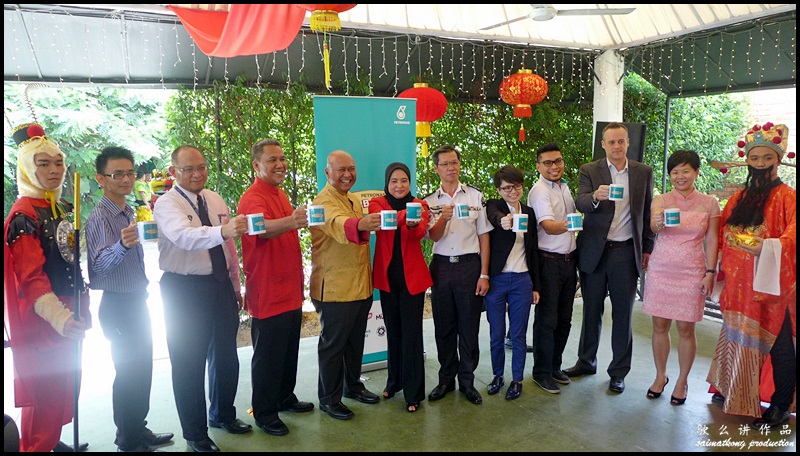 Photo session with PETRONAS Dagangan Berhad's partners.