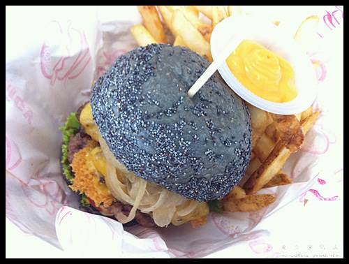 Double Rainbow RM18.00 : Crayon Burger @ SS15, Subang Jaya