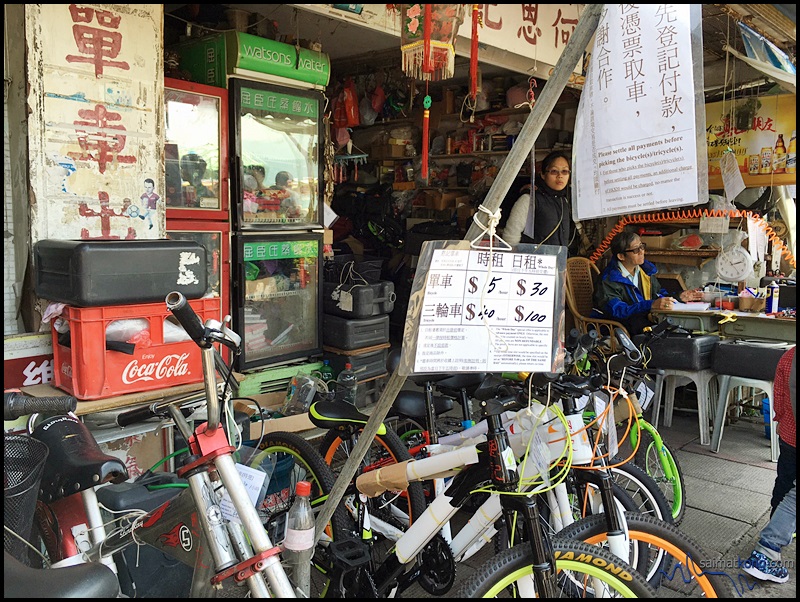 Rent a bike to cycle around Cheung Chau 長洲.