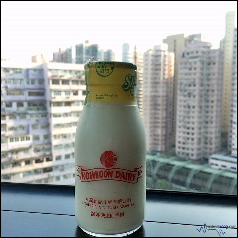 Having Kowloon Dairy fresh milk to give me a boost of energy. 