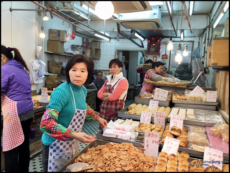 Kee Tsui Cake Shop sells a variety of local pastries and cakes.