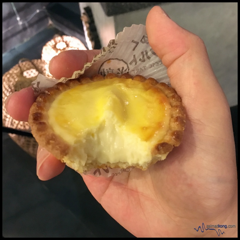 When it's freshly baked from the oven, the Tokyo Secret cheese tart have a soft melting centre.