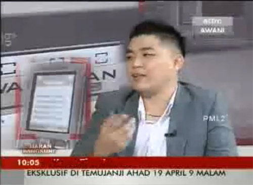 Me live @ Astro Awani @ MASYARAKAT TANPA TUNAI