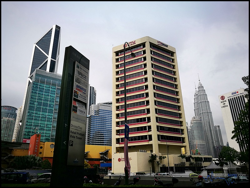 I took a shot of Kuala Lumpur City Centre with the P9. In regular lighting conditions, the P9 captures very good photos. The photo has rich details and the colours are pretty accurate.