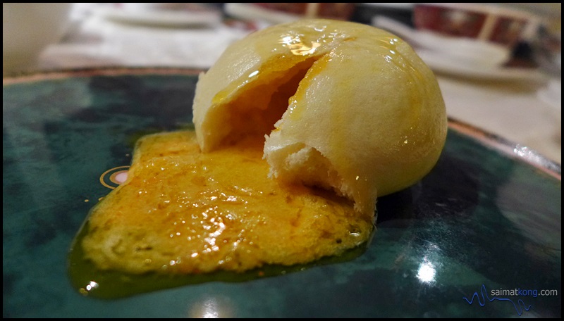 All-You-Can-Eat Dim Sum Buffet @ Lai Ching Yuen (荔晶园), Grand Millenium Kuala Lumpur : Steamed Custard Bun with Egg Yolk