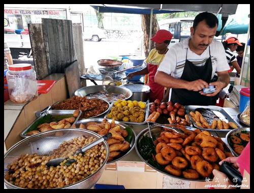 Variety of kuih available @ Best Vadai @ SS15, Subang Jaya
