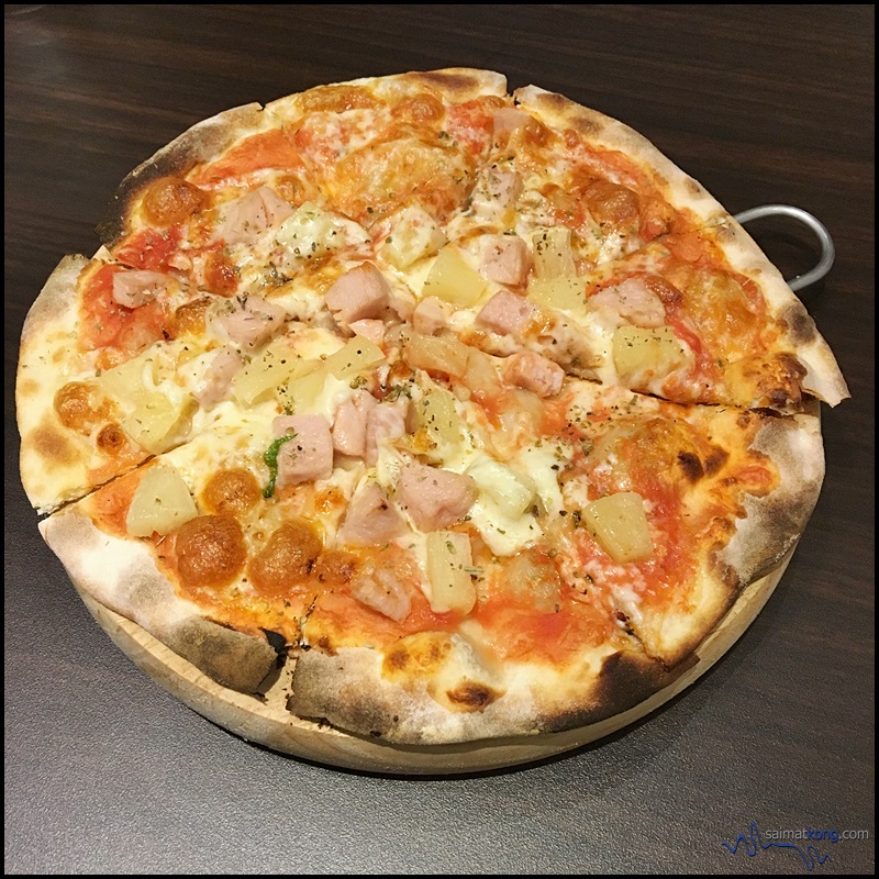 D'Empire Art Of Cuisine @ Pavilion : Classic Hawaiian Pizza (RM 27.90 Nett)