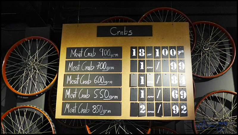 Prices of crabs and fresh seafood are based on market rates which vary everyday and are displayed clearly on the board.