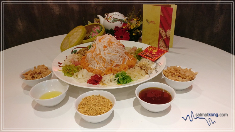 Exquisite Chinese New Year Feast @ Dynasty Restaurant, Renaissance Kuala Lumpur Hotel : Yee Sang