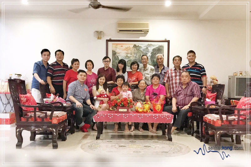 CNY is about family reunions and it's probably the only time in the year when you meet up with your aunts, uncles, cousins, nieces and nephews.